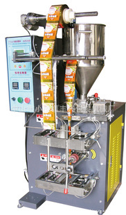 廠家直銷 柱塞泵式四邊封液體自動包裝機，高效穩(wěn)定，價格優(yōu)勢明顯